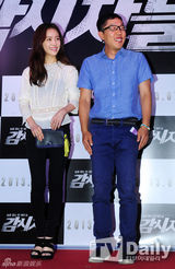 组图：朴有天宋仲基等助阵试映 全明星闪耀