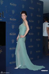 组图：黎明坦言睡前少量饮酒 守法规不会酒后驾车