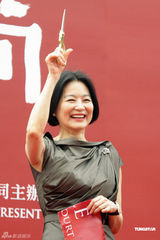 组图：林青霞助阵珠宝展雍容华贵 MaggieQ性感迷人