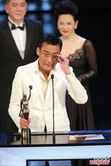 组图：梁家辉凭《寒战》获金像奖最佳男主角