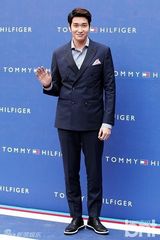 组图：神起昌珉FT在真刘仁娜等为品牌站台