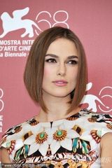 组图：《危险方法》记者会 奈特莉花裙黑超抢眼