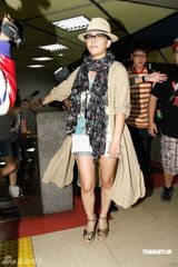 组图：憔悴张惠妹公开承认分手 避谈何守正劈腿