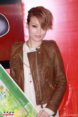 组图：容祖儿避谈男友刘浩龙 心疼粉丝吃辣呕吐