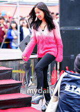 组图：韩星赵汝贞釜山出席《后宫帝王之妾》见面会