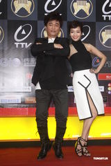 高清组图：音乐金曲奖主持人亮相 吴宗宪携手侯佩岑
