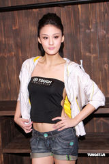 高清组图：麦浚龙接过阿娇代言棒任品牌代言