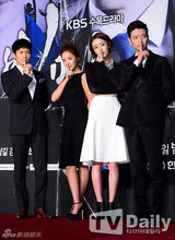 组图：黄静茵宣传《秘密》透胸贴 李多熙(李多喜)秀蛮腰