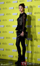 组图：具荷拉孙佳仁等时尚杂志创刊活动争芳斗艳