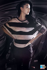 组图：范冰冰黑白潮装拍广告诠释女性原创精神