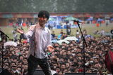 组图：首届长江草莓音乐节落幕 15万观众鹭岛狂欢