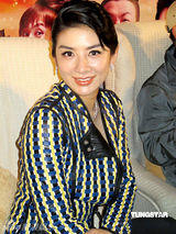 幻灯：《越光宝盒》导演刘镇伟赞黄奕女版喜剧之王