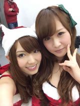 组图：波多野结衣嘟嘴卖萌 身穿性感吊带狂自拍