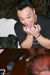 组图：陈奕迅演唱会化浓妆 搞怪献唱掀高潮