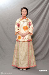 幻灯图：《五味人生》剧照曝光 关咏荷演绎民初喜剧