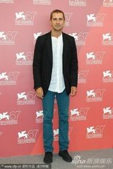 高清图：《一个女人》发布 导演吉亚塔携老公秀恩爱