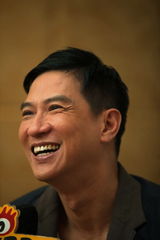 组图：张家辉vs彭于晏 脱缰野马的生存哲学