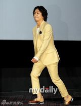 组图：黄仁英申智秀等出席新片《Hero》首映