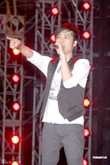 组图：林志玲献唱台北花博会 SHE与周杰伦接力开唱