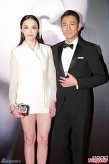 组图：刘德华苗侨伟两虎合体 姚晨白衣亮相