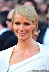 高清组图：奥斯卡红毯格温妮丝-帕特洛白色礼服