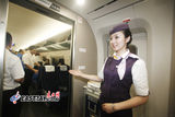 组图：高铁高姐靓图集锦 被赞不输空姐