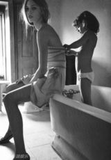 组图：俄罗斯超模萨莎写真展梦幻气质