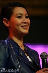 幻灯图集：《全城热恋》首映庆典 四美女争奇斗艳