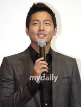 组图：薛景求等参加新片《解决士》媒体首映