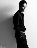 组图：雅痞小生吴超首推忧郁风情写真