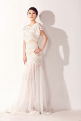 组图：穆婷婷时尚写真尽显裸色诱惑