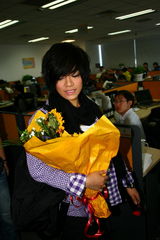 高清组图：快女三甲做客新浪 偶遇陶乐办公送拥抱