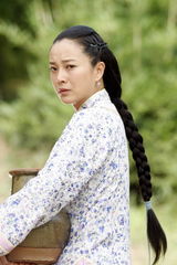 组图：苏岩《川西剿匪记》演绎江湖传奇女子