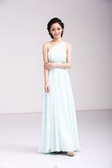 高清图：李曼全新写真曝光 淡蓝长裙气质典雅