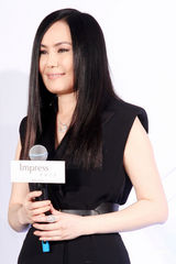 组图：江蕙预告将会退休 闻故乡支持泪眼道歉