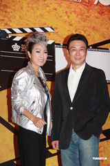 组图：任达华惠英红温碧霞加盟英皇电影艺人部