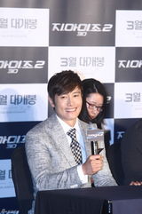 组图：李秉宪首尔宣传好莱坞影片《特种部队》