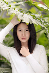 高清图：吕夏春日写真曝光 绿意盎然显纯净本色