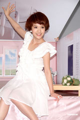 高清：郭采洁为新专辑拍摄宣传照 美容秘诀靠睡眠