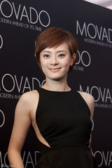 组图：孙俪黑裙古典亮相 谈新戏还演时代剧