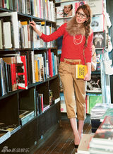 组图：日本模特宫田聪子示范89款秋季服饰搭配