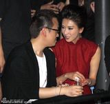 组图：杨紫琼水乡优雅泛舟 林志玲红裙霸气祝酒