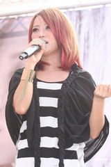 组图：“神木与瞳”黄美珍单飞发片