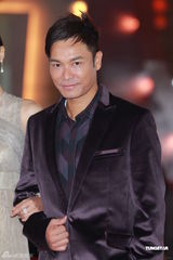 组图：无线2012巡礼举行 花旦斗性感小生受欢迎