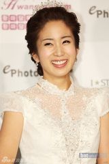 组图：韩国笑星Ryu Dam完婚 池城张东赫等众星到贺