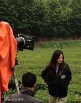 组图：赵薇《致青春》百张片场工作照曝光