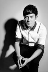 组图：张睿全新写真曝光散发华贵气息