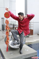 组图：郭富城受伤不再凌空跳舞 母亲放弃催婚