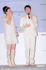 幻灯图集：袁咏仪张智霖秀恩爱 高圆圆暂无结婚计划