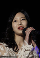 组图：《Mai Ratima》见面会朴智秀苏幼珍黑白争艳